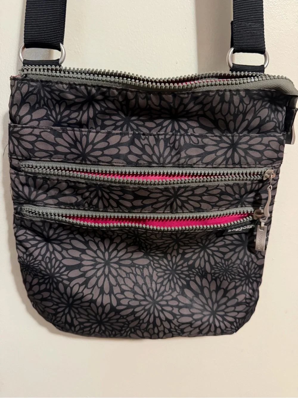 Baggallini Black & Gray Floral Crossbody with Pink Zip Accents